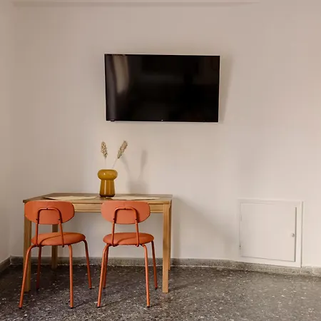 Rikas Apartment